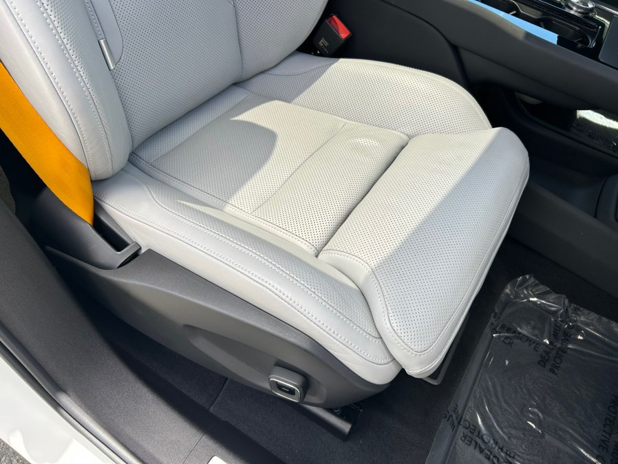2025 Polestar 3 Performance - Photo 31