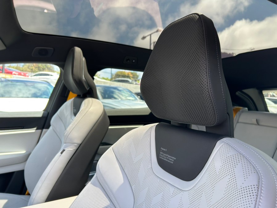 2025 Polestar 3 Performance - Photo 15