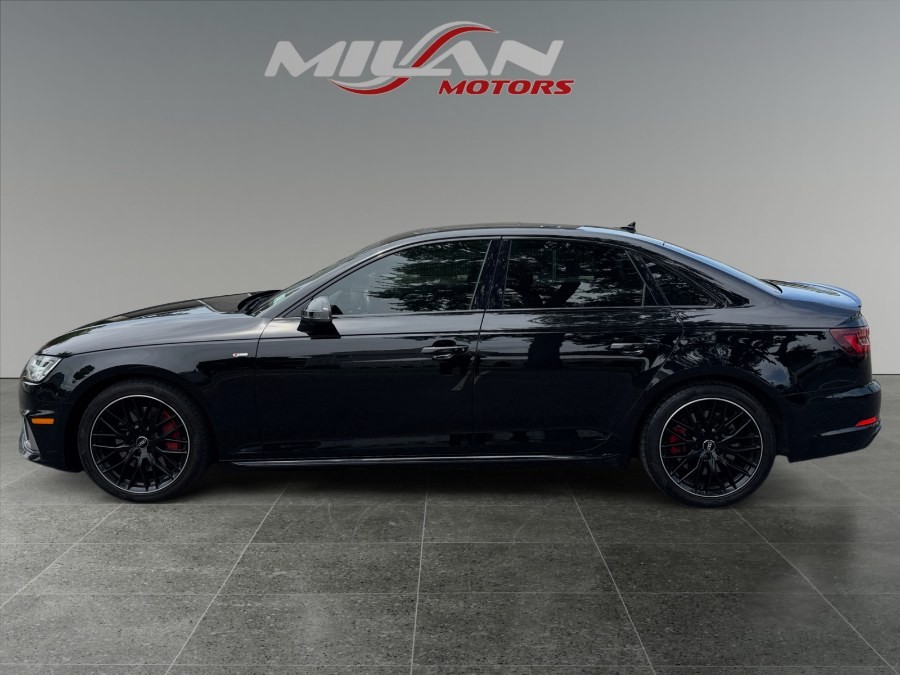 2019 Audi A4 2.0T quattro S tronic Premium Plus's photo
