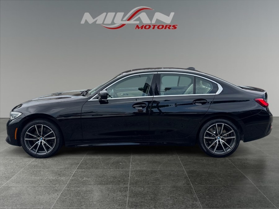 2021 BMW 3 Series 330i xDrive Sedan's photo