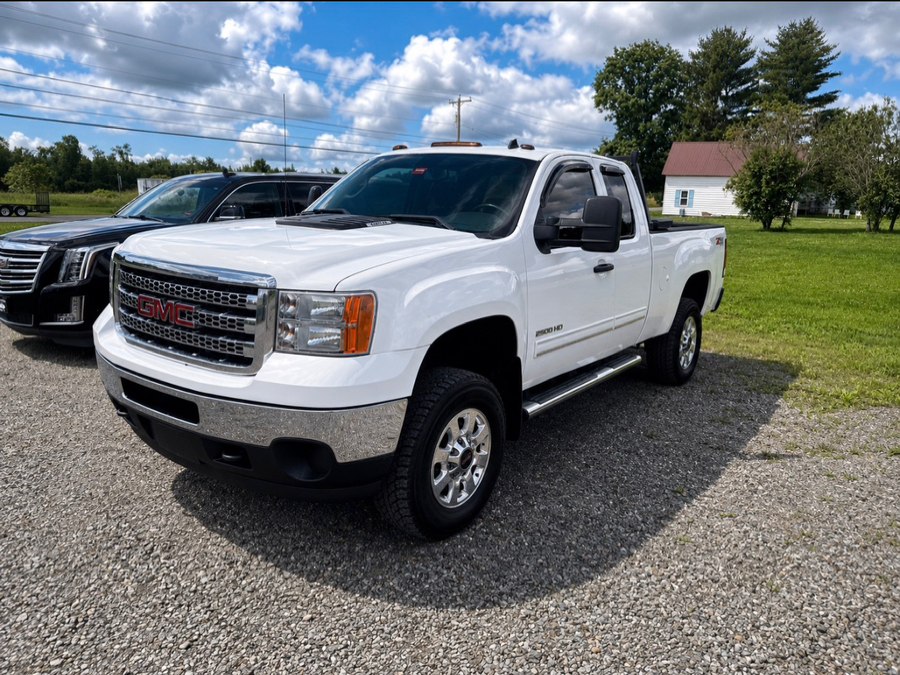 2013 GMC Sierra 4WD Extended Cab 8ft SLE's photo