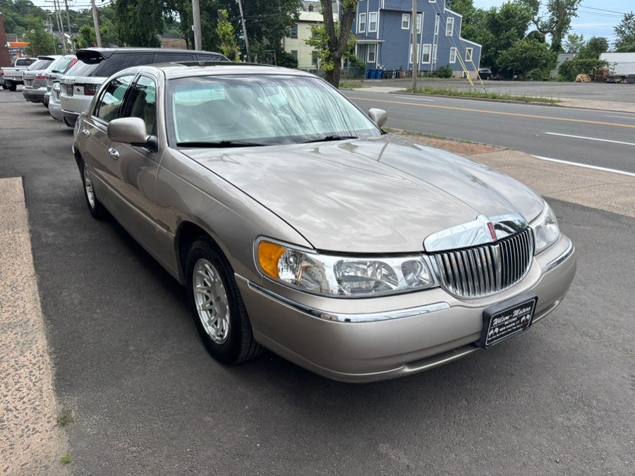 1999 Lincoln Town Car SIGNATURE - Photo 6