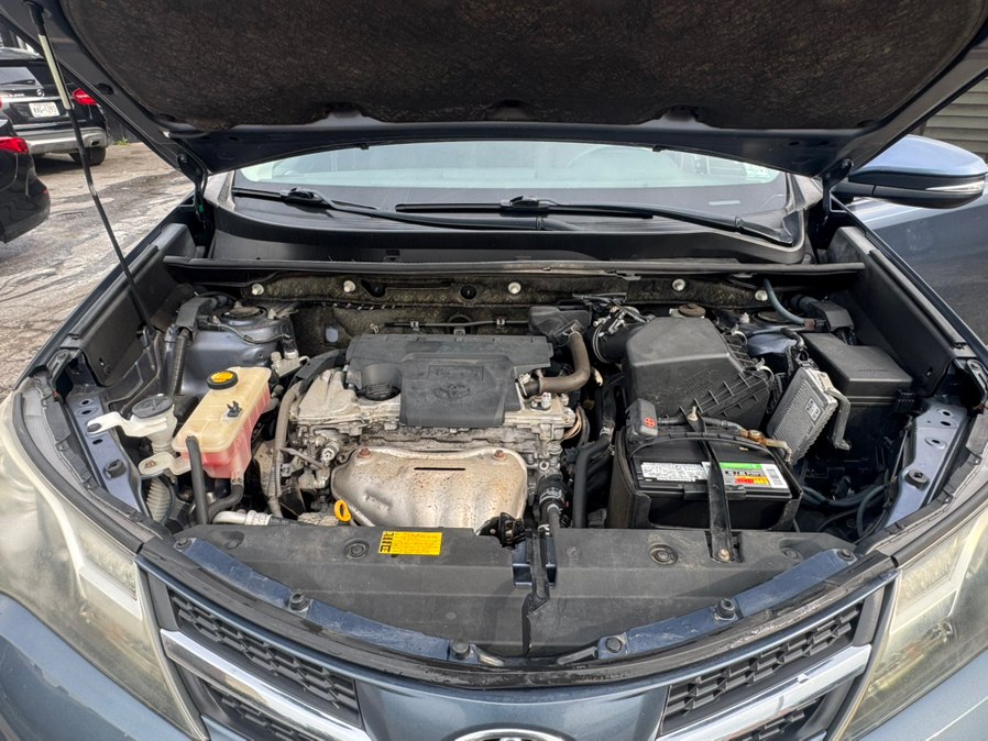 2014 Toyota RAV4 XLE - Photo 16