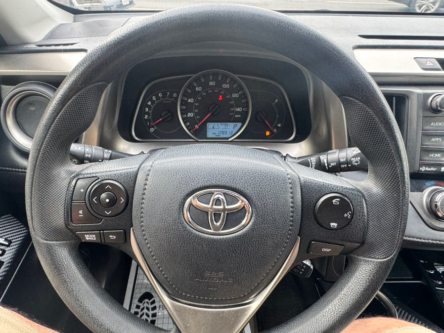 2014 Toyota RAV4 XLE - Photo 14