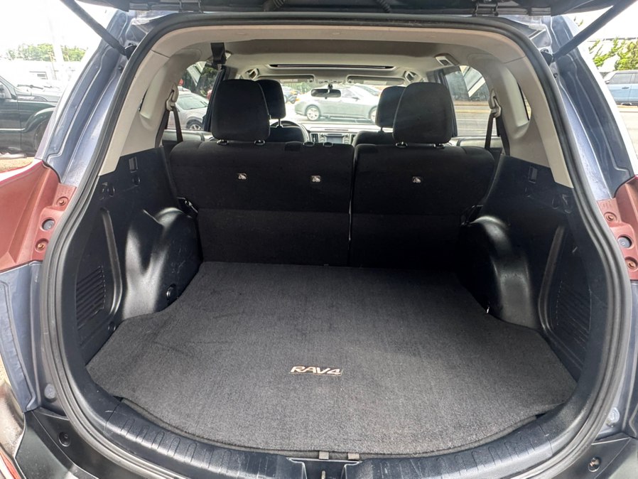 2014 Toyota RAV4 XLE - Photo 17