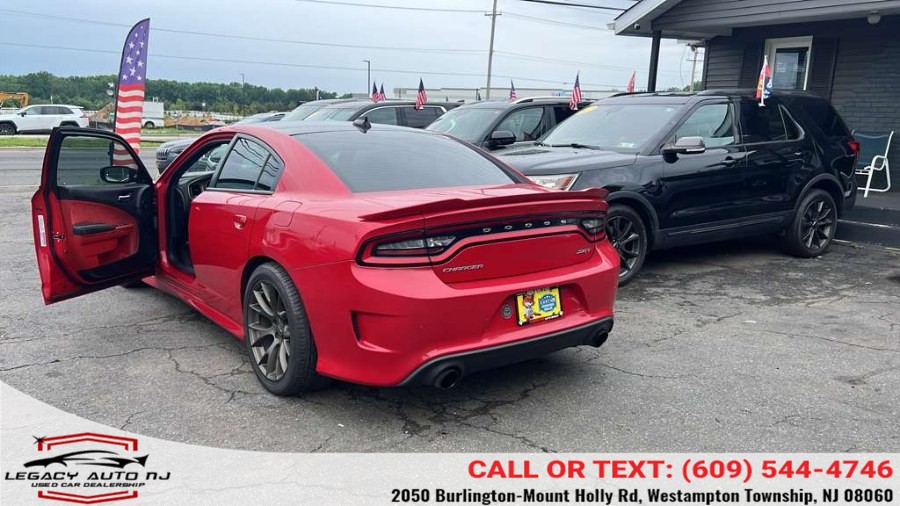 2016 Dodge Charger SRT Hellcat's photo