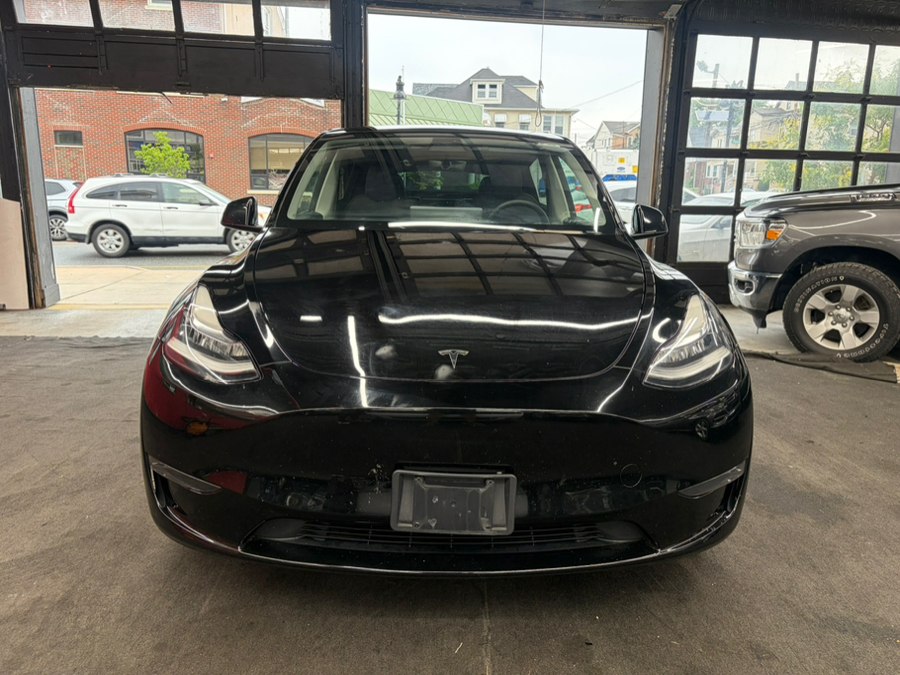 2023 Tesla Model Y Performance Dual Motor All-Wheel Drive's photo