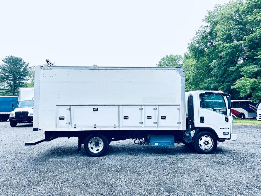 2020 Isuzu NRR's photo