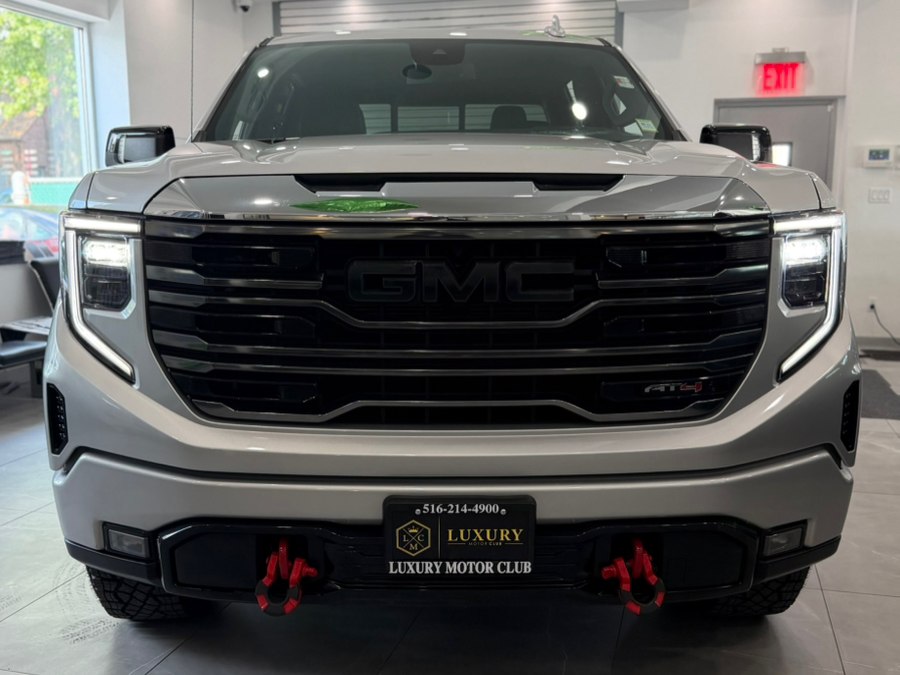 2022 GMC Sierra 4WD Crew Cab Short Box AT4's photo