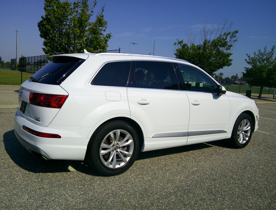 2018 Audi Q7 - $17,977