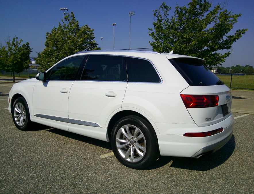 2018 Audi Q7 - $17,977