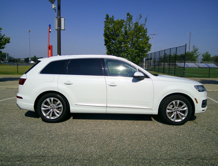 2018 Audi Q7 - $17,977
