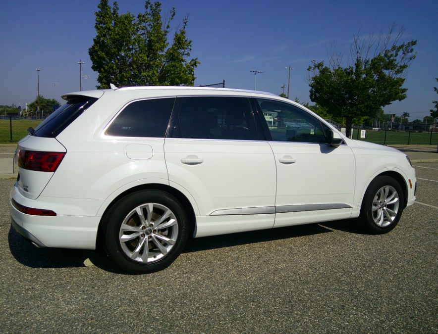 2018 Audi Q7 - $17,977