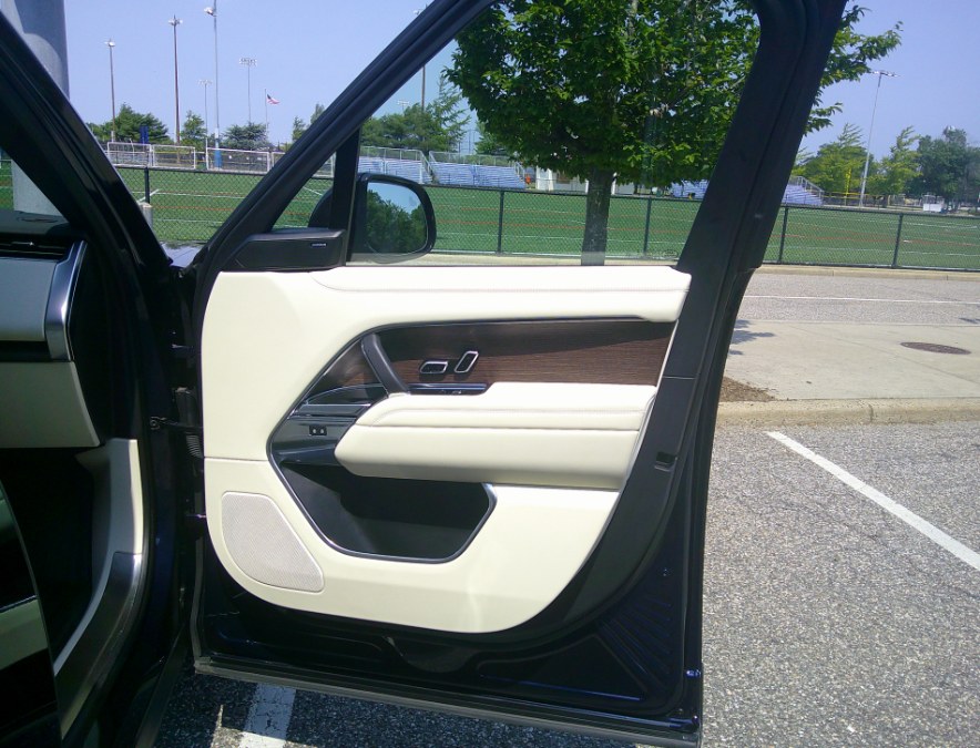 2023 Land Rover Range Rover - $89,980