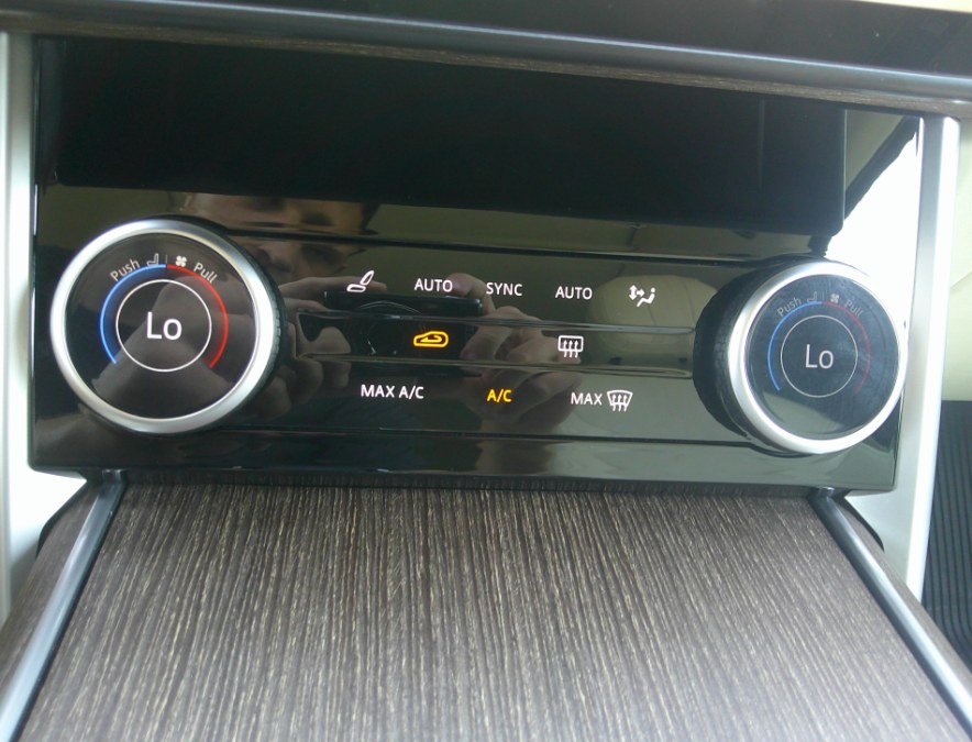 2023 Land Rover Range Rover - $89,980