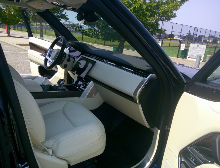 2023 Land Rover Range Rover - $89,980