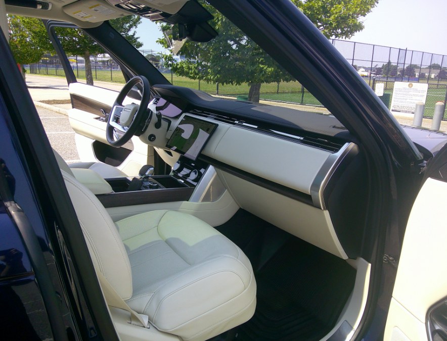 2023 Land Rover Range Rover - $89,980