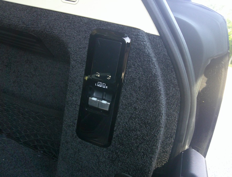 2023 Land Rover Range Rover - $89,980
