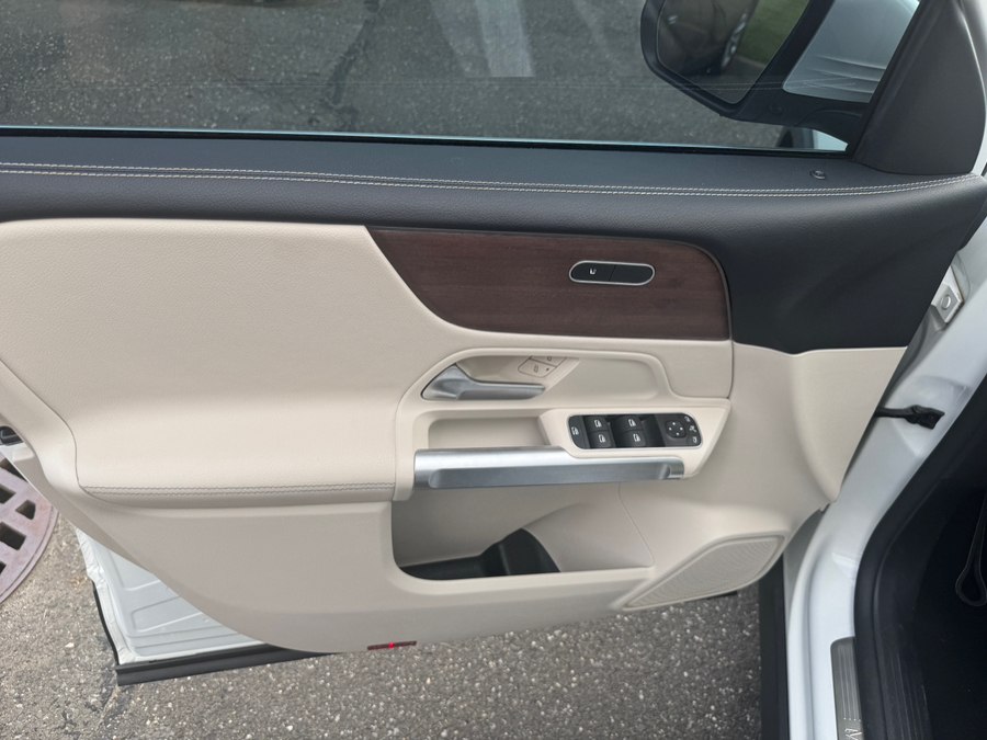 2022 Mercedes-Benz GLB Base - Photo 16