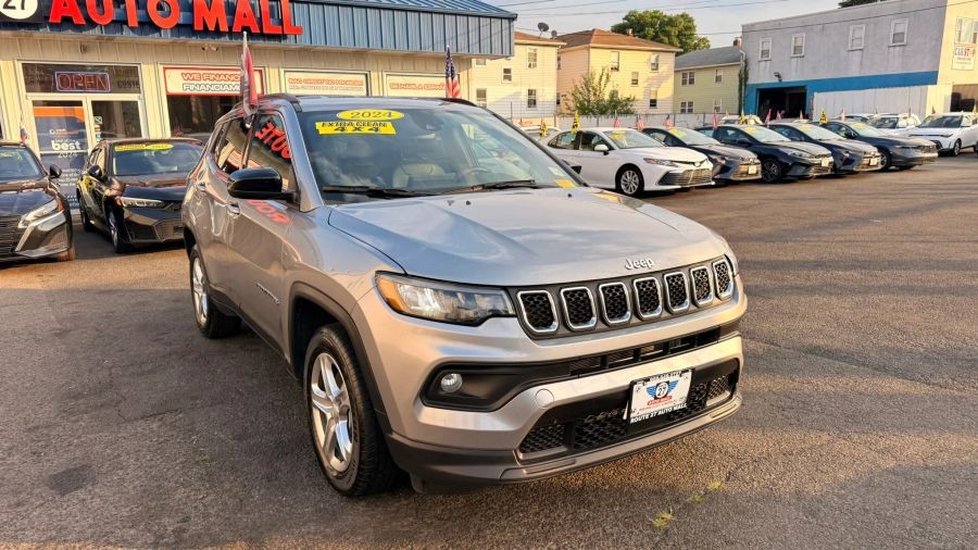 2024 Jeep Compass Latitude 4X4's photo