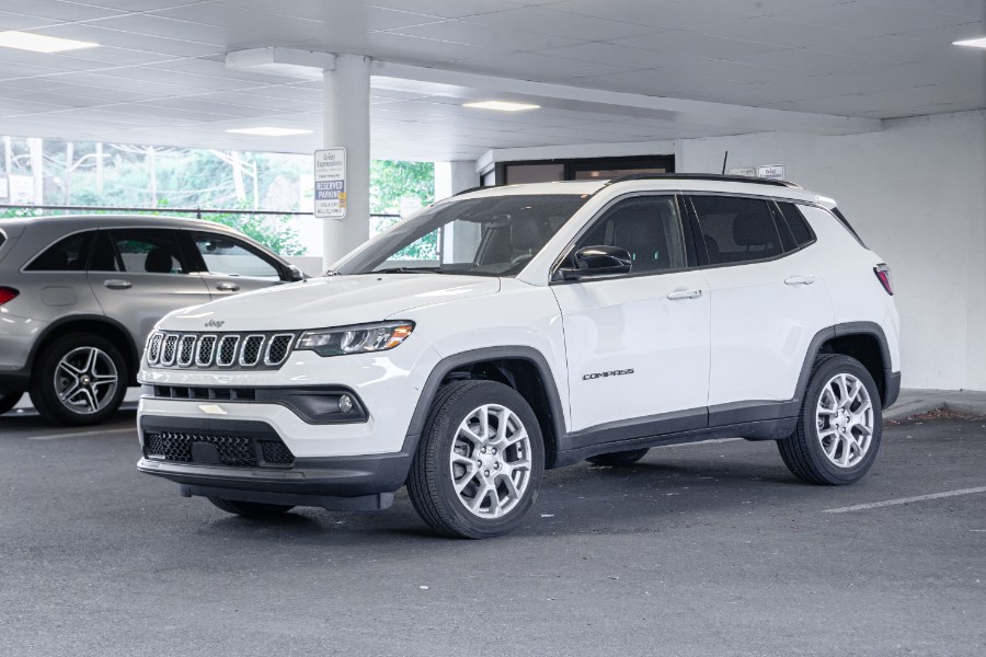 Used 2023 Jeep Compass in Yonkers, New York | Central Ave Motors. Yonkers, New York