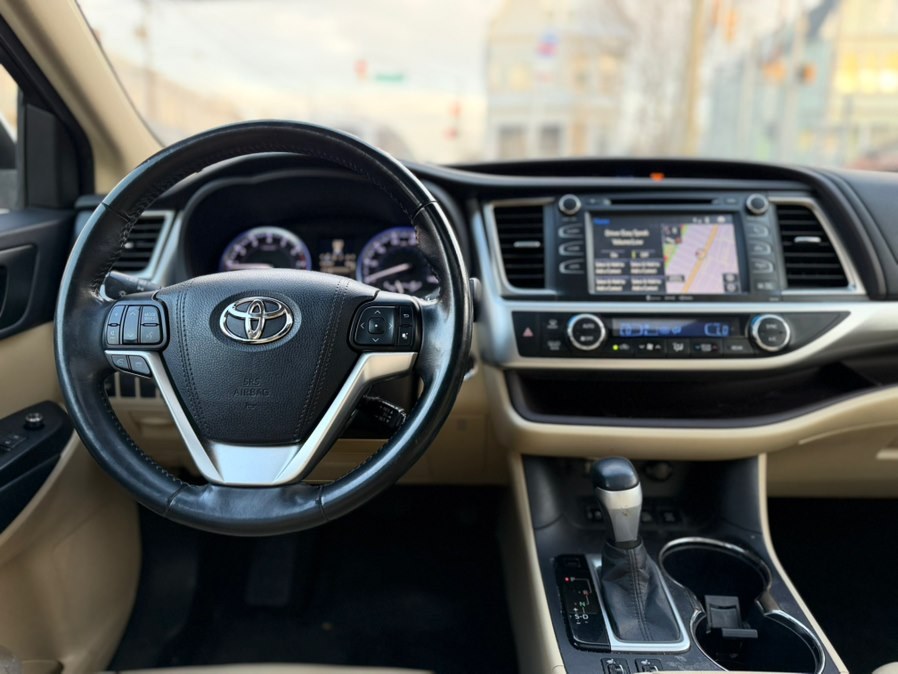 2016 Toyota Highlander XLE - Photo 24