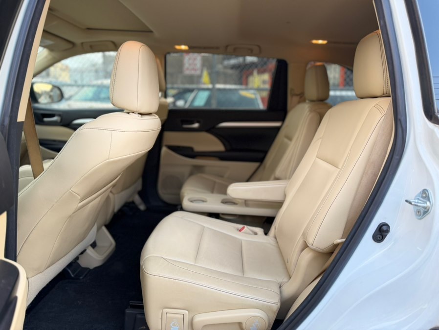 2016 Toyota Highlander XLE - Photo 32