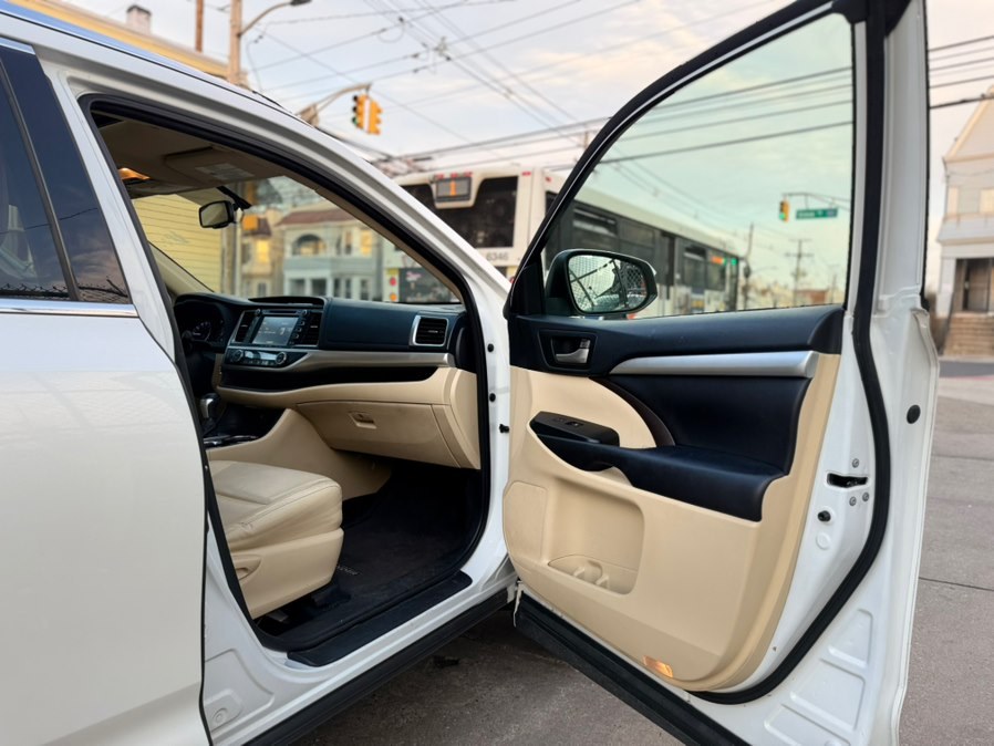 2016 Toyota Highlander XLE - Photo 31