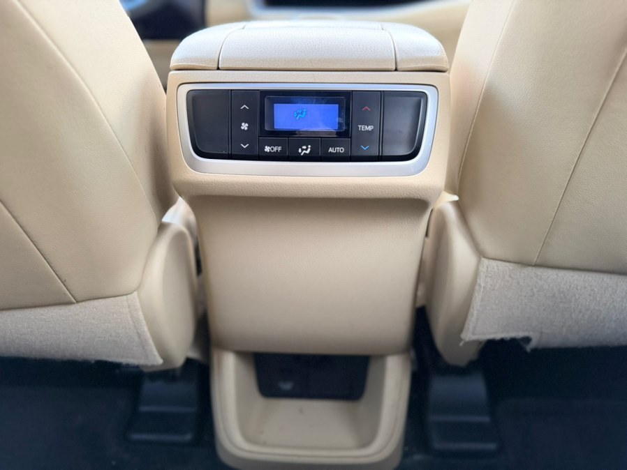 2016 Toyota Highlander XLE - Photo 17