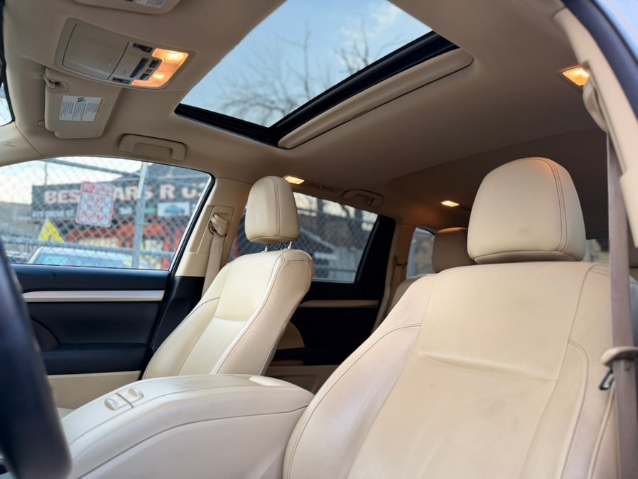 2016 Toyota Highlander XLE - Photo 14