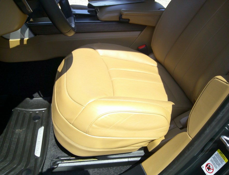 2023 Land Rover Range Rover - $89,980