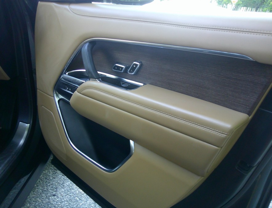 2023 Land Rover Range Rover - $89,980
