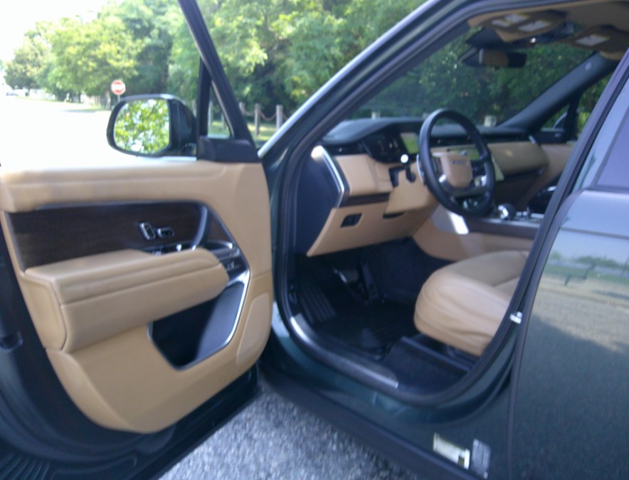 2023 Land Rover Range Rover - $89,980