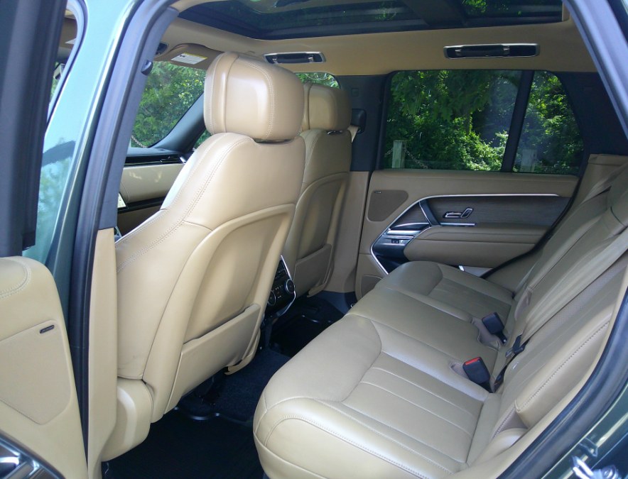 2023 Land Rover Range Rover - $89,980