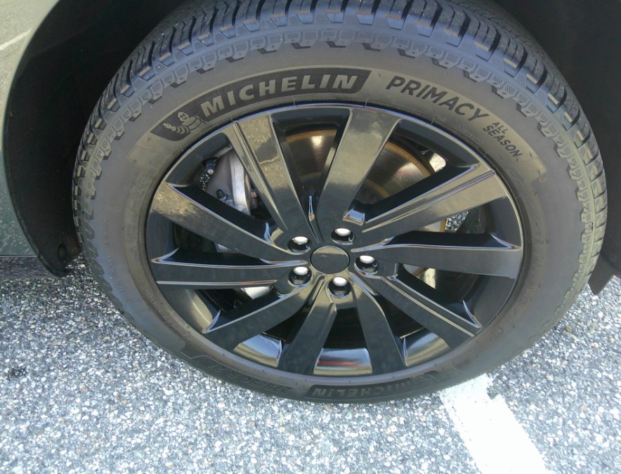 2023 Land Rover Range Rover - $89,980