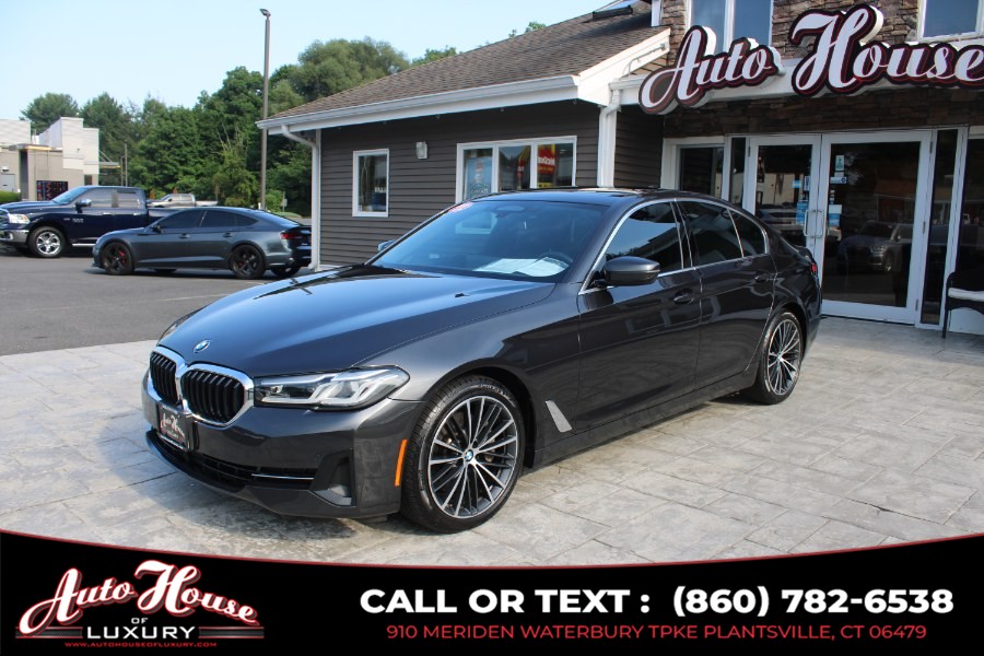 2022 BMW 5 Series 530i xDrive Sedan's photo