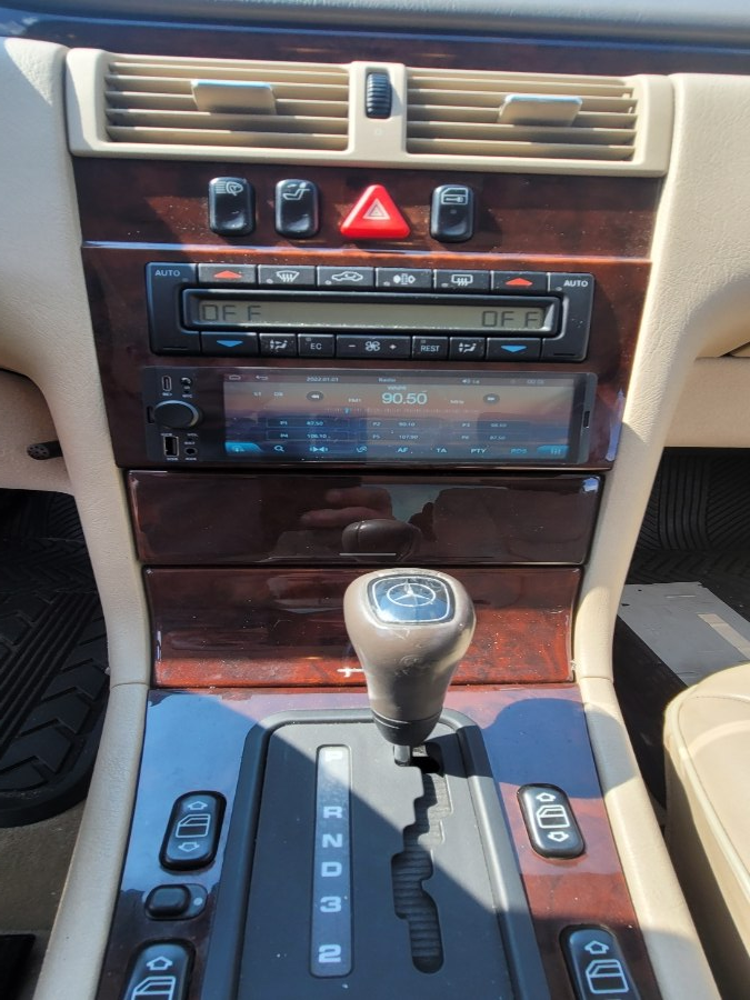 1996 Mercedes-Benz E-Class - Photo 23