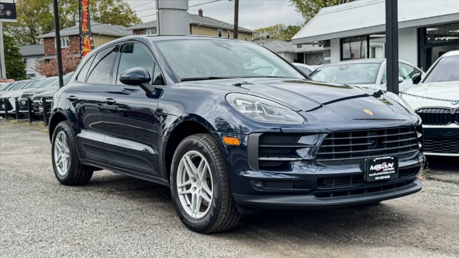 2019 Porsche Macan -'s photo