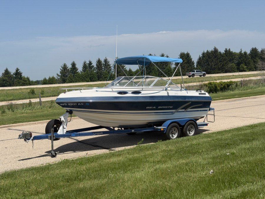 Used 1995 Sea Sprite 210 in Darien, Wisconsin | Geneva Motor Cars. Darien, Wisconsin