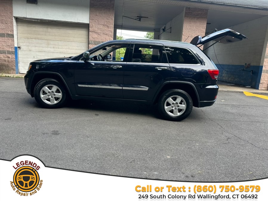 2011 Jeep Grand Cherokee Laredo 4WD's photo