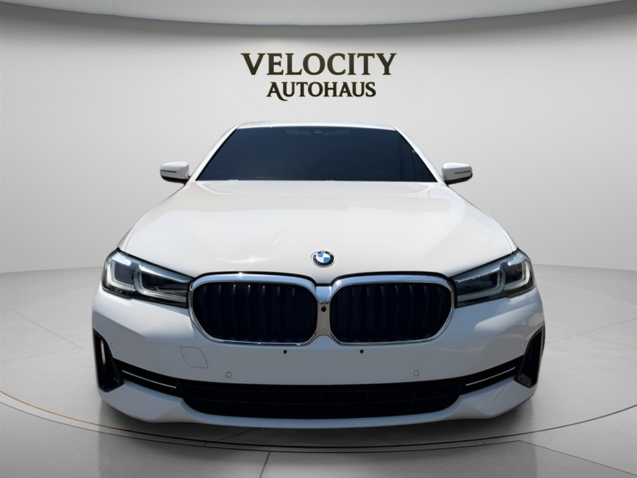 2021 BMW 5 Series 540i xDrive Sedan's photo