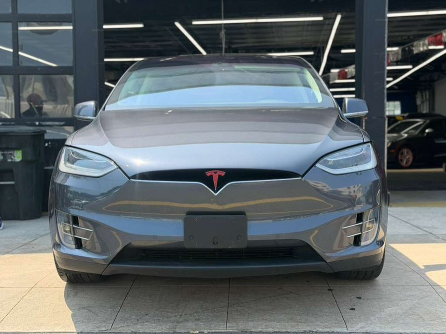 2016 Tesla Model X P90D's photo