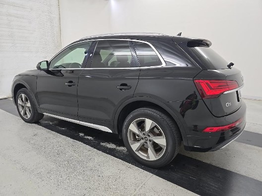 2023 Audi Q5 40 Premium's photo