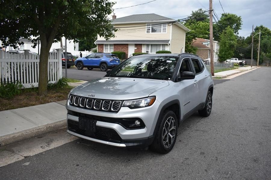 2025 Jeep Compass Limited 4X4's photo