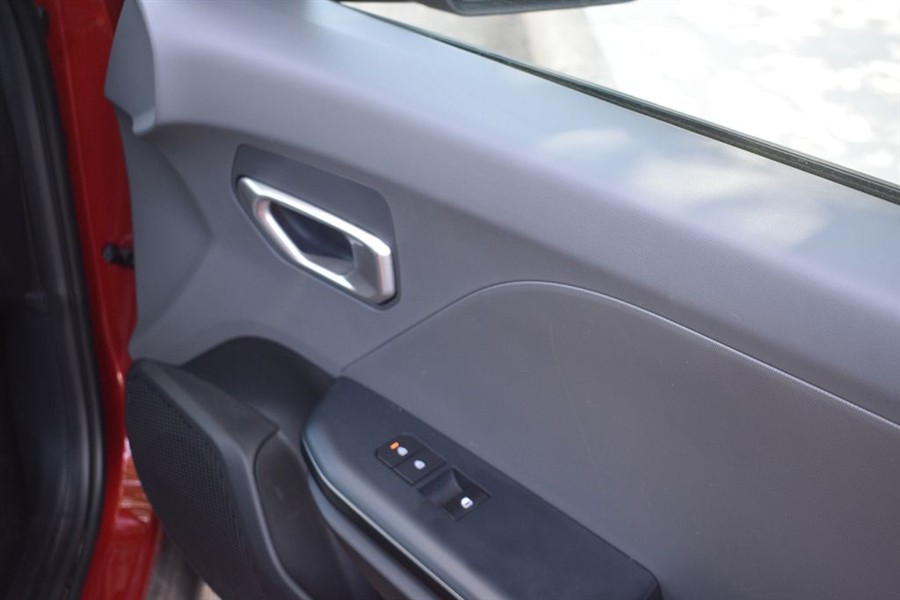 2025 Kia K4 LXS - Photo 20