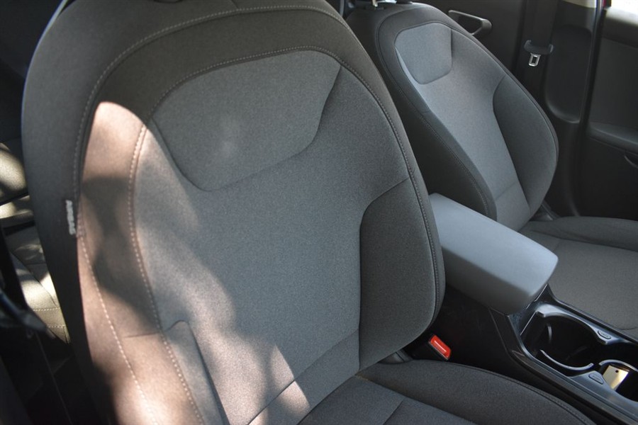 2025 Kia K4 LXS - Photo 21