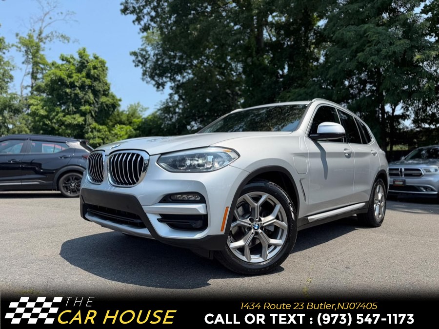 2021 BMW X3 xDrive30e's photo