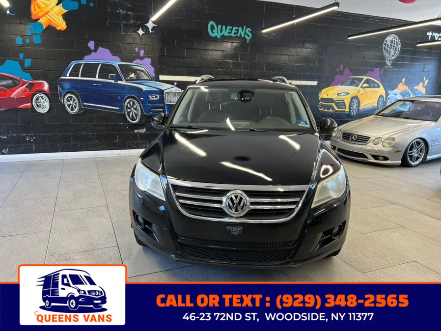 2010 Volkswagen Tiguan SE's photo