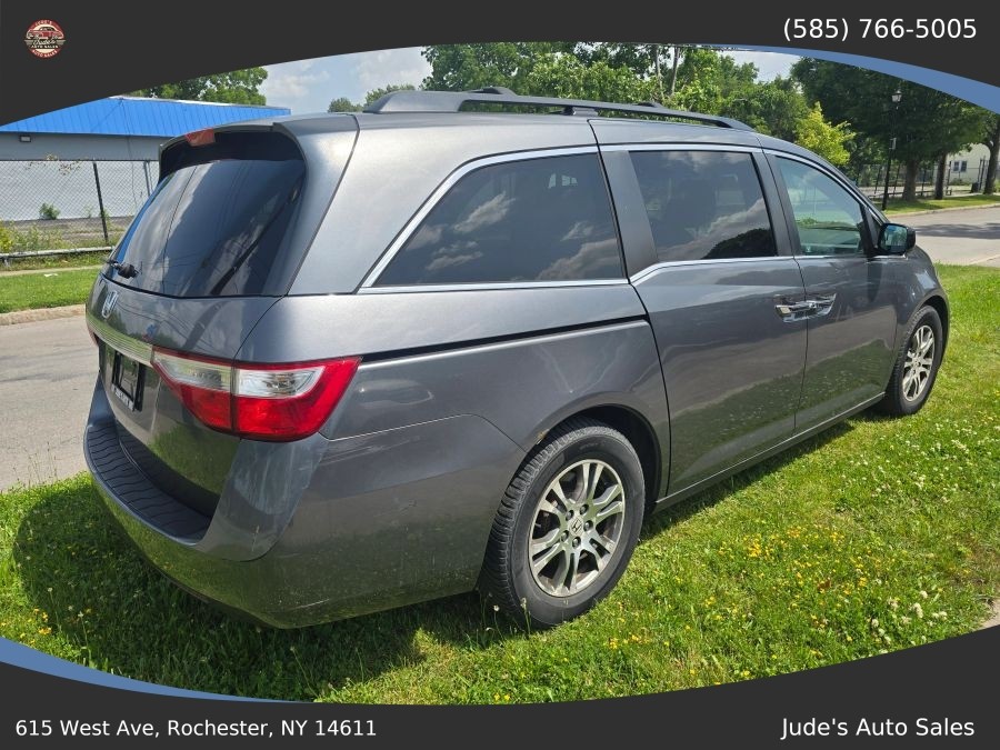 Honda Odyssey photo 4