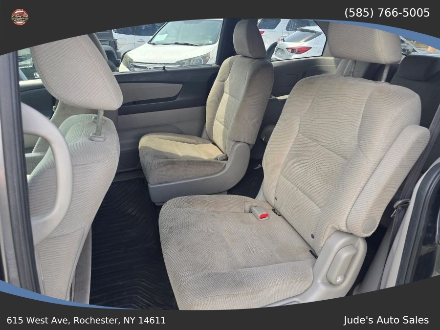 Honda Odyssey photo 8